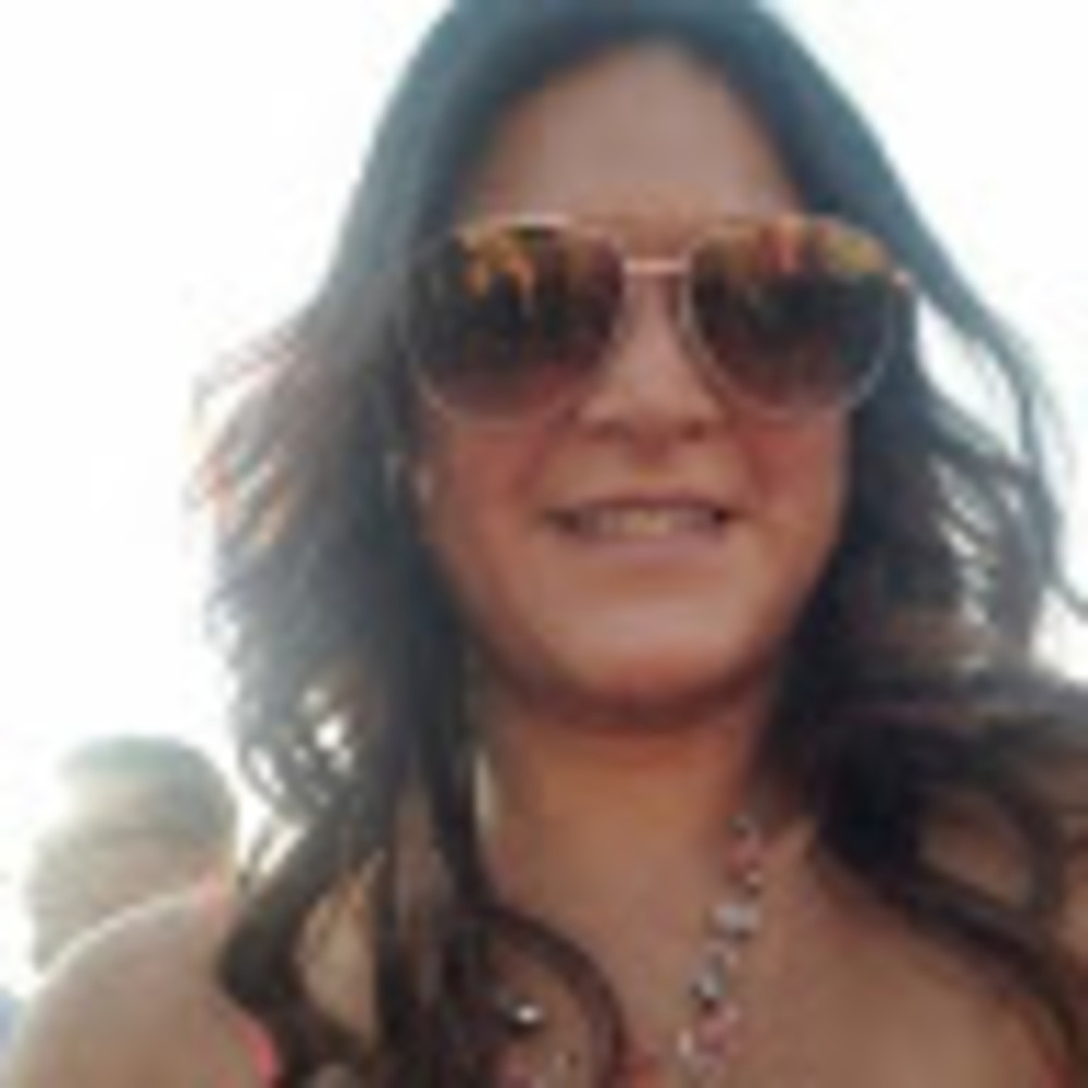 Meet your Posher, Raquel